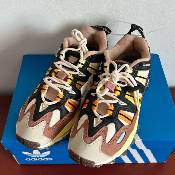 Adidas hyperturf sneakers size 39 1/3 - Picture 3 of 7